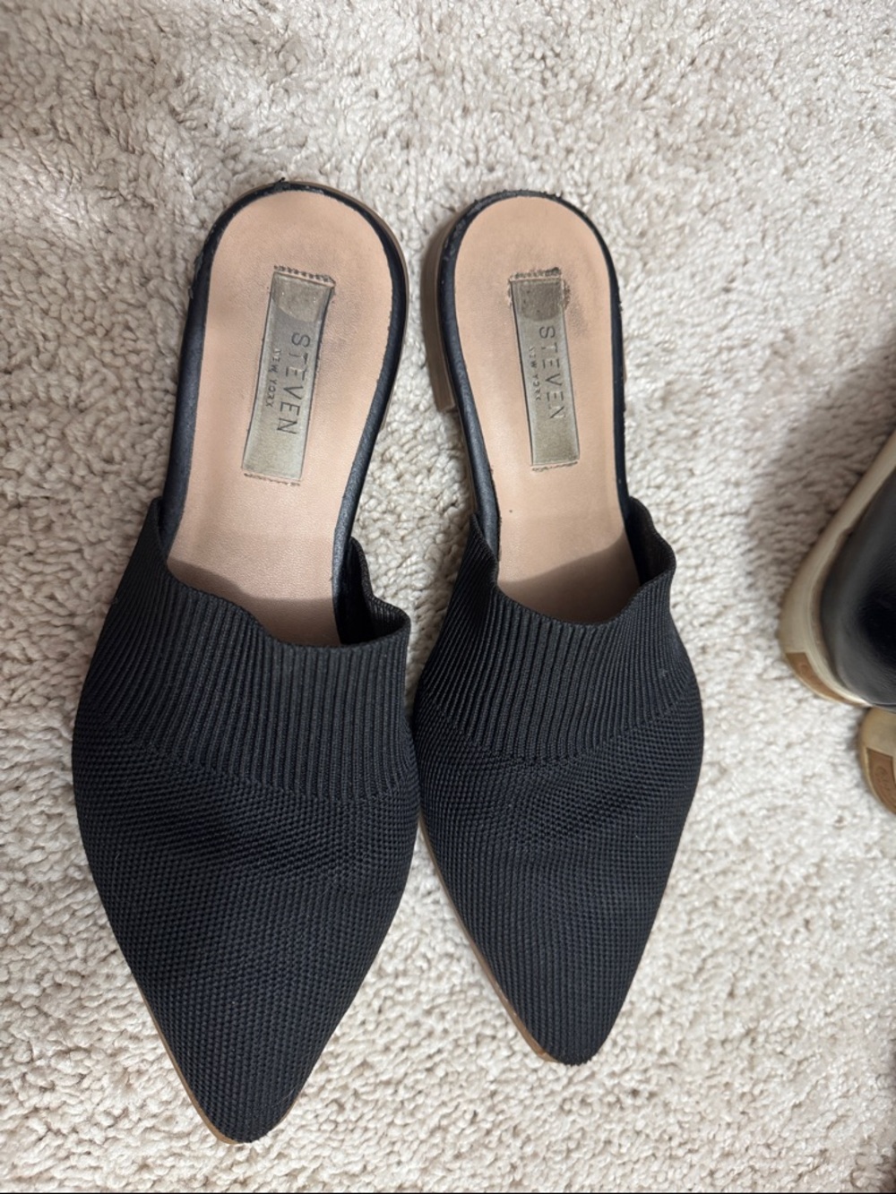 Steve Madden Black Knit Pointed Mules - Slip-On Women's Clogs